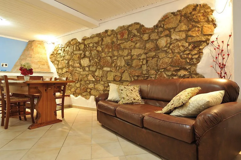 Albus Guest House Baunei