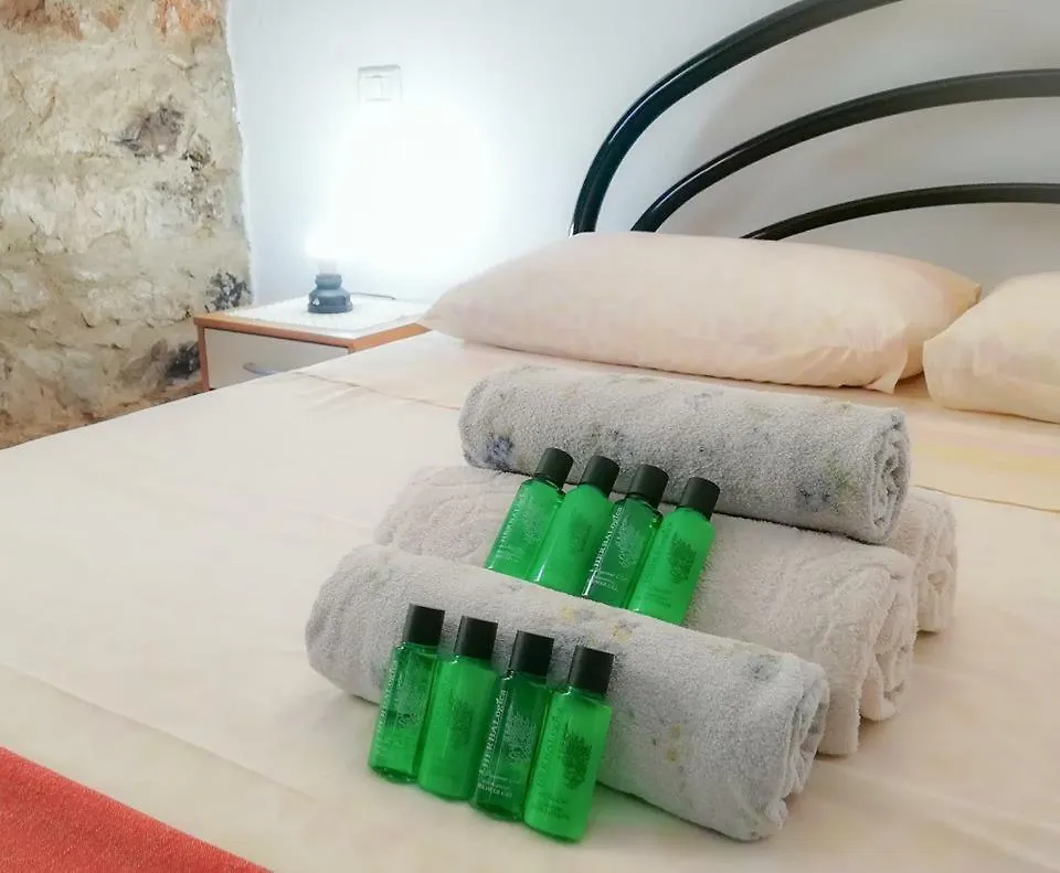 Albus Guest House Baunei
