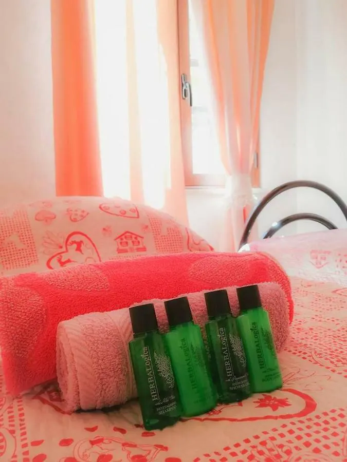 באוני Albus Guest House